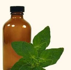 olej s prírodnými zložkami na liečbu plesní nôh